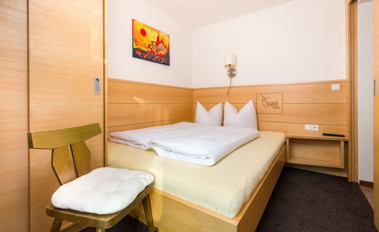 Tanneck Garni Apartment Berwang Bagian luar foto