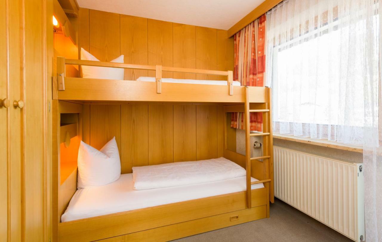Tanneck Garni Apartment Berwang Bagian luar foto