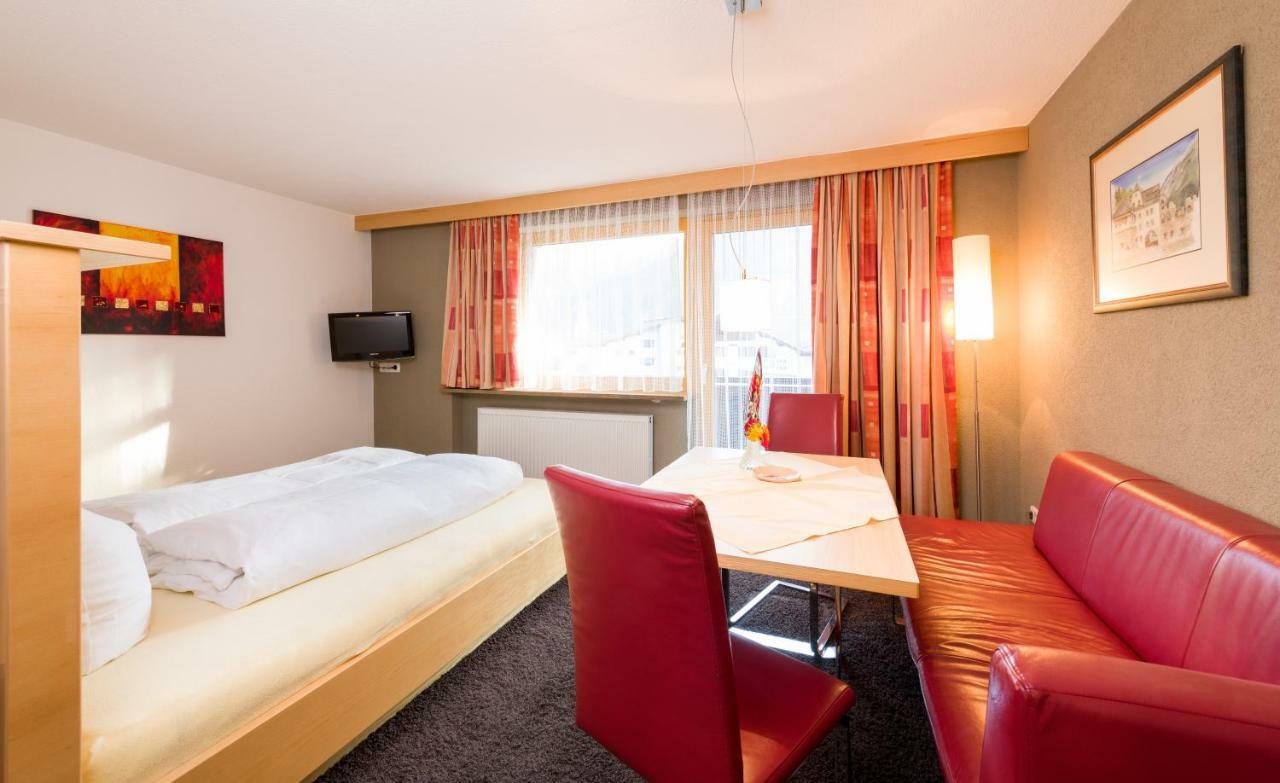 Tanneck Garni Apartment Berwang Bagian luar foto