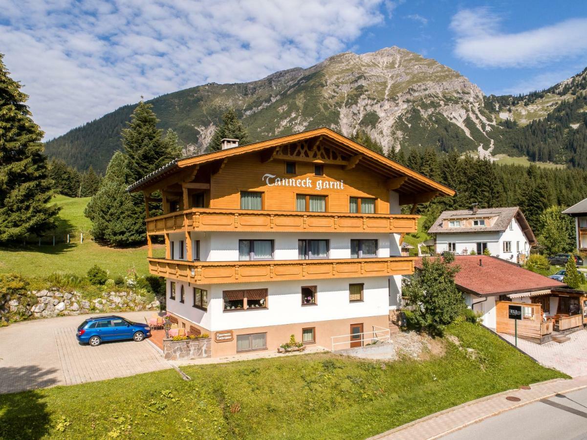 Tanneck Garni Apartment Berwang Bagian luar foto